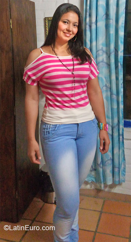 Date this pretty Panama girl Sandra from Panama City PA573