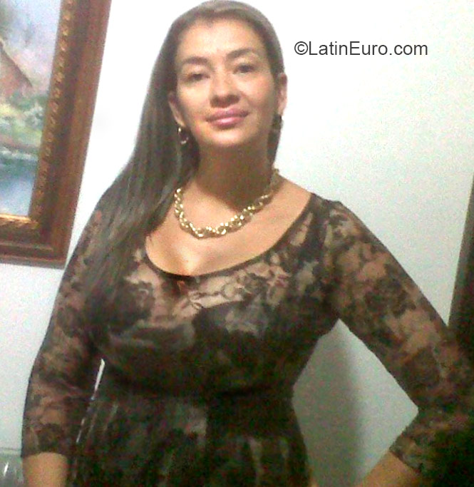 Date this charming Colombia girl Clara from Tulua CO17479