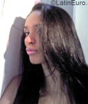 good-looking Brazil girl Suellen from Rio De Janeiro BR9362