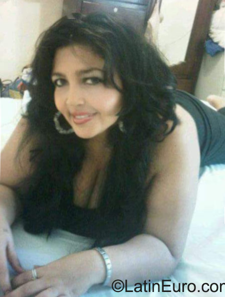 Date this foxy Honduras girl Aracely from San Pedro Sula HN1632