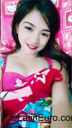 Date this tall Philippines girl Hershie from Quezon City PH813