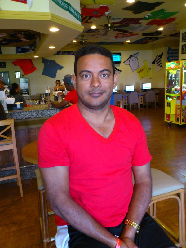 Date this athletic Dominican Republic man Luis from Bonao DO23593