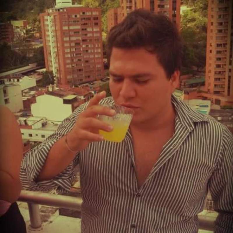 Date this nice looking Colombia man Jaime Enrique l from Bucaramanga CO18175