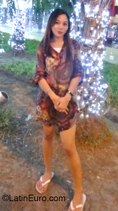 Date this young Philippines girl Vanessa from Manila PH841