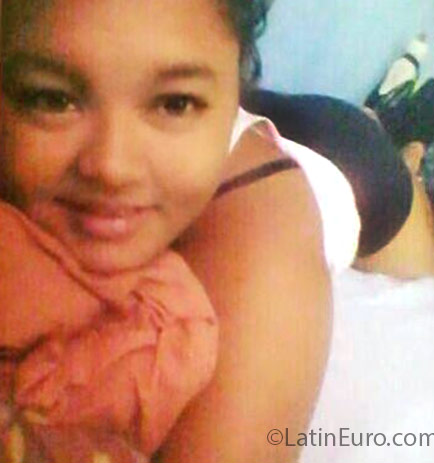 Date this funny Honduras girl Diana from Tegucigalpa HN2070
