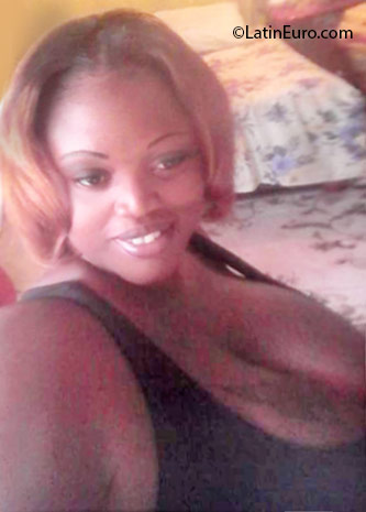 Date this hard body Jamaica girl Melony from Kingston JM2312