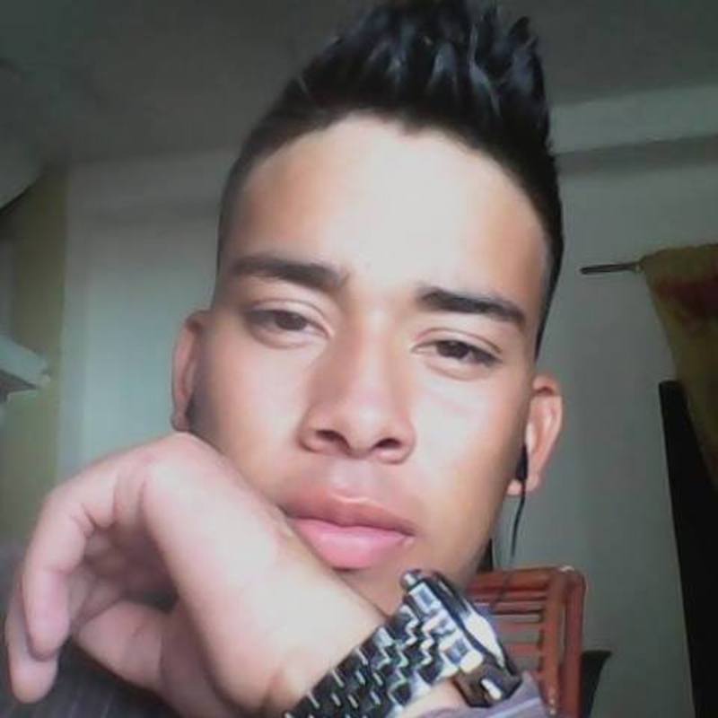 Date this stunning Colombia man Diego from Puerto Asis CO19191