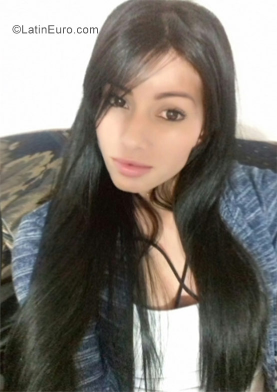 Date this athletic Colombia girl Leivelez from  CO19563
