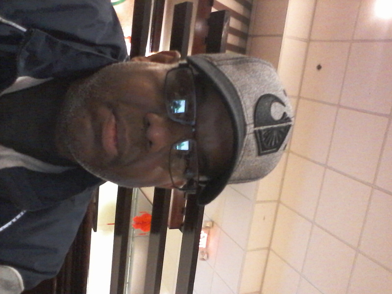 Date this georgeous United States man Terrence from GLEN Burnie US17656