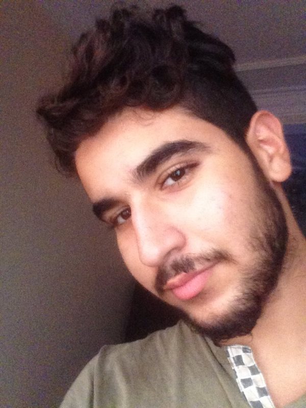 Date this good-looking Colombia man Hamzaarkm from Paris CO19628