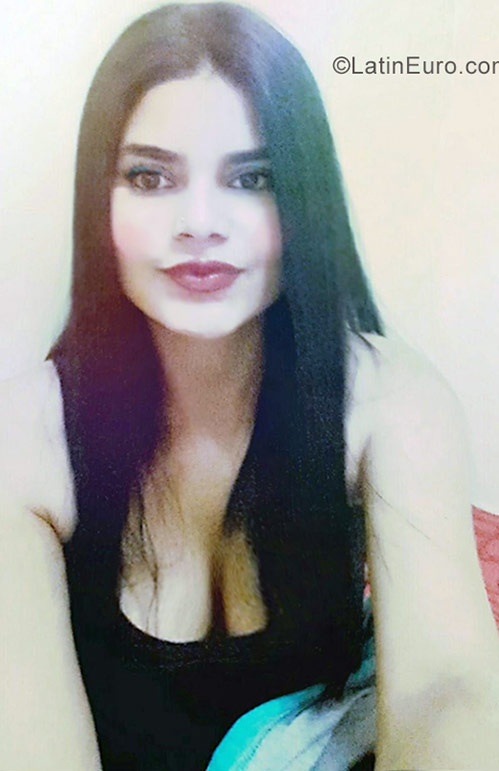 Date this sultry Colombia girl Camila from Bogota CO30777