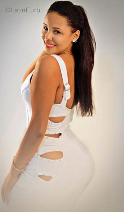 Date this exotic Dominican Republic girl Roselysb from Santo Domingo este DO38545