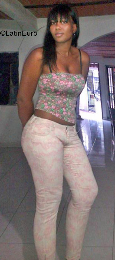 Date this lovely Colombia girl Ana maria from Cali CO24612