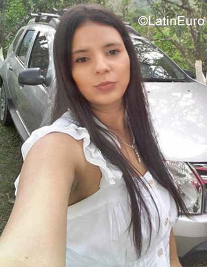 Date this hot Colombia girl Marly from Bucaramanga CO21612