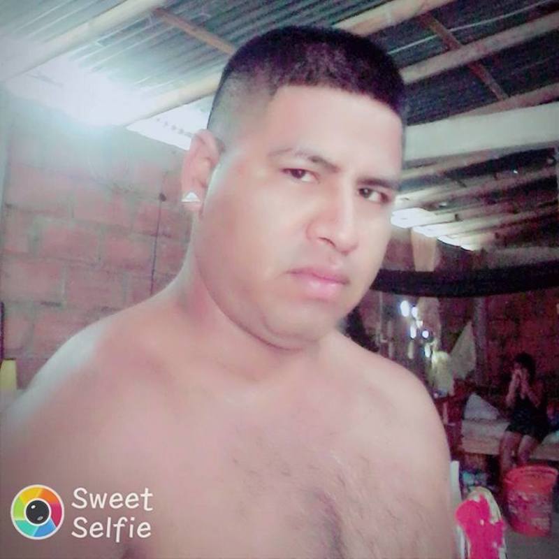 Date this lovely Peru man Christhian from Guayaquil PE1123