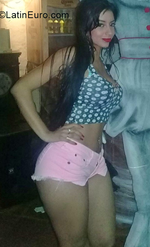 Date this exotic Colombia girl Saral from Medellin CO30450