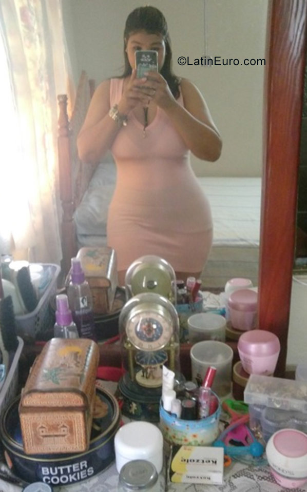 Date this cute Dominican Republic girl Alexandra from Santigo DO32871