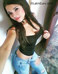 attractive Venezuela girl Maria from Valencia VE1201