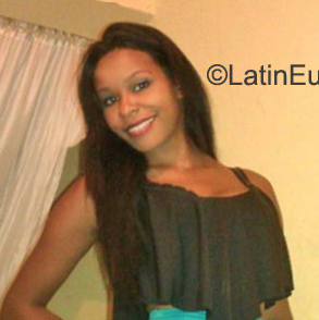 Date this delightful Dominican Republic girl Yinette from Santo Domingo DO39968