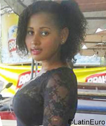 Date this pretty Dominican Republic girl Yanivel from Santo Domigo DO31734