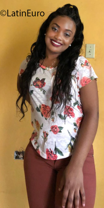 Date this gorgeous Jamaica girl Fell from Lucea JM2565