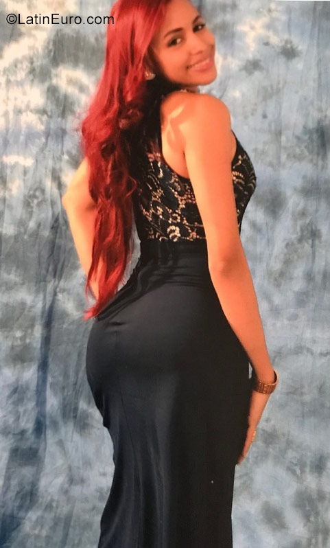 Date this foxy Dominican Republic girl Maryelis from Santo Domingo DO31969