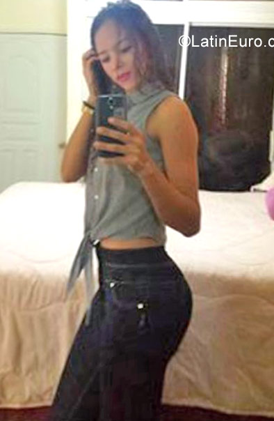 Date this cute Dominican Republic girl Ana2020 from Santiago DO32007