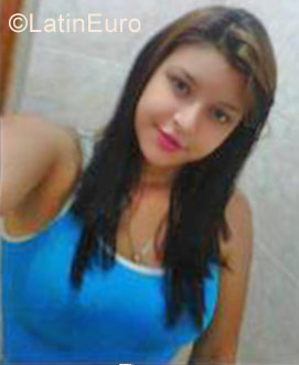 Date this foxy Venezuela girl Albany from Porlamar VE1476