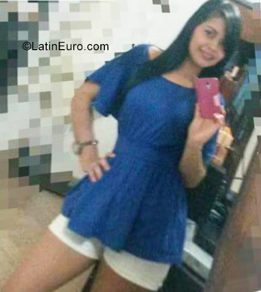 Date this fun Colombia girl Lau from Monteria CO23707