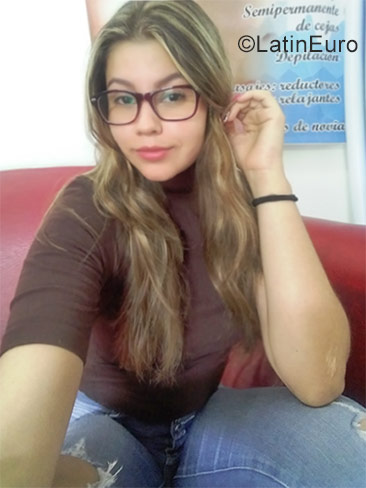 Date this charming Colombia girl Milena from Barranquilla CO23739