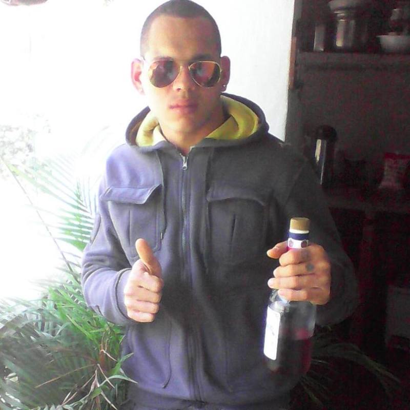 Date this young Venezuela man Hembert from Caracas VE1554