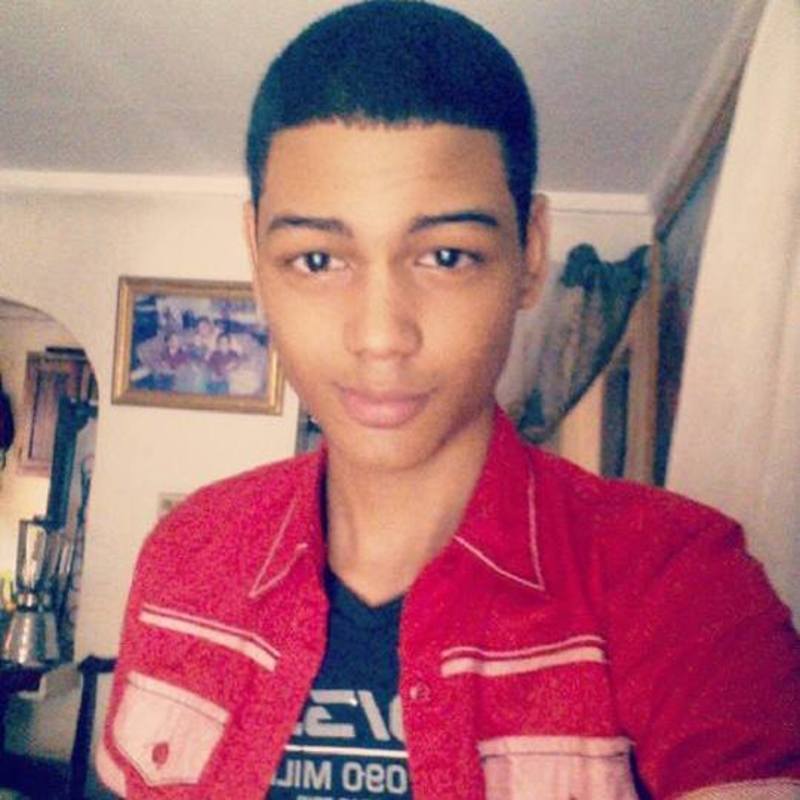 Date this young Dominican Republic man Emmanuel from Santo Domingo DO32535