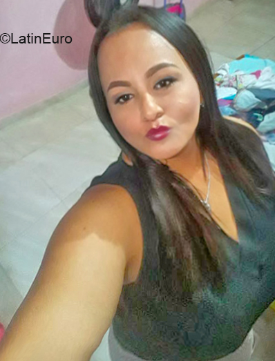 Date this charming Colombia girl Lisbeth from Cartagena CO23928
