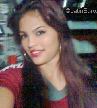 Date this good-looking Venezuela girl Gaby from Caracas VE1658