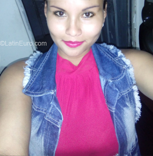 Date this tall Colombia girl Martha from Bogota CO23948