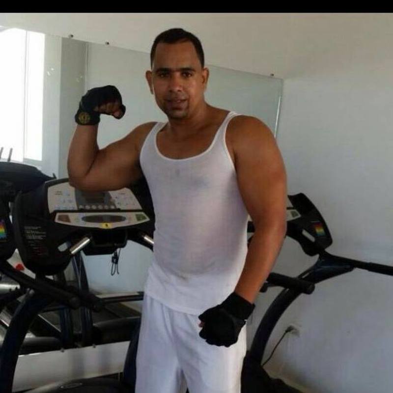 Date this foxy Dominican Republic man Ernesto from Santiago DO32664