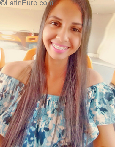 Date this sultry Venezuela girl Coro from Maracay VE1707