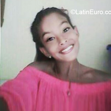 Date this funny Venezuela girl Karlen from Ciudad Boliva VE1797