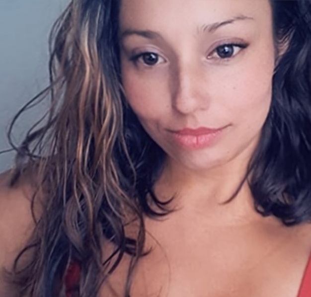 Date this charming Colombia girl Angie from Bogota CO24038