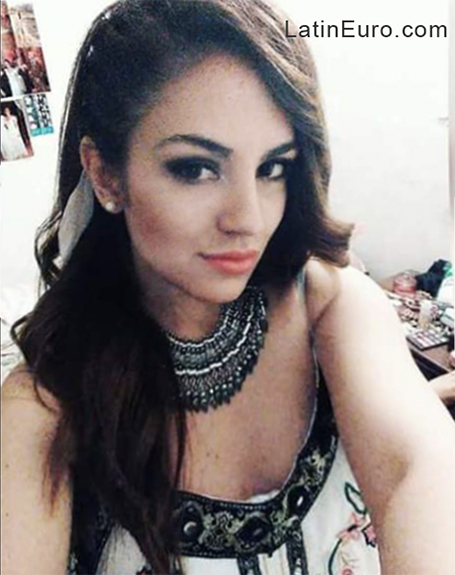 Date this beautiful Argentina girl Sol from San Miguel De Tucuman AR141