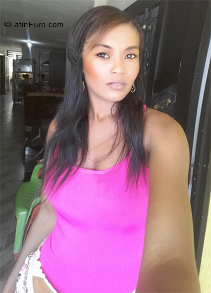 Date this young Colombia girl Karen from Remedios CO24101