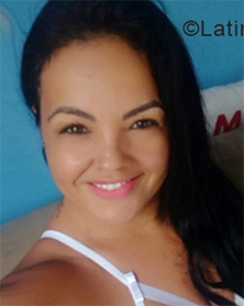 Date this gorgeous Brazil girl Tiania from Cariacica BR10606