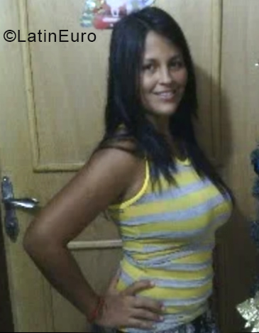 Date this voluptuous Venezuela girl Carolina from Guanare VE2061