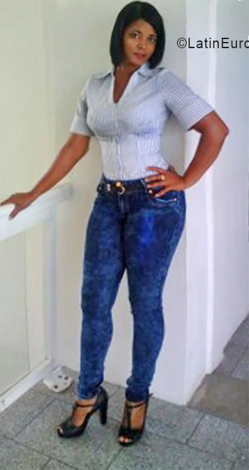 Date this lovely Dominican Republic girl Josefina from Higuey DO33004