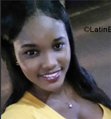 Date this lovely Dominican Republic girl Yokarie from Santo Domingo DO33023