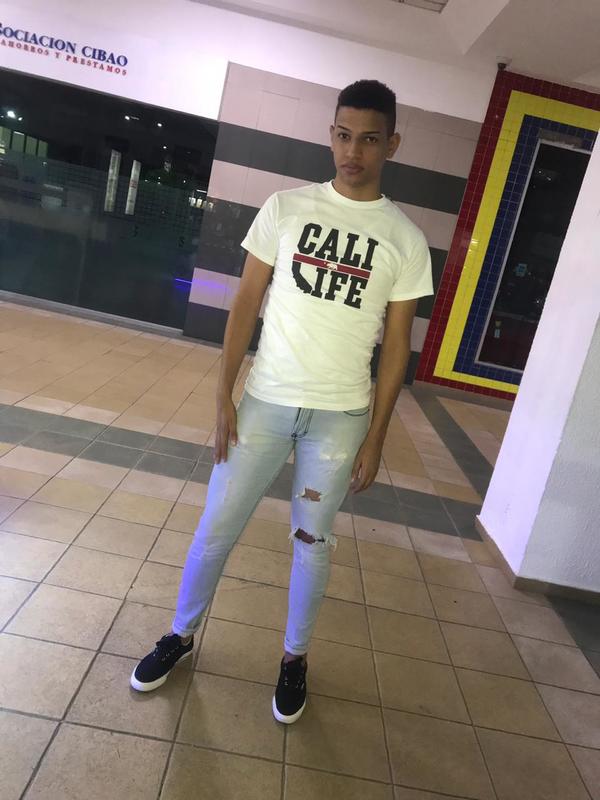 Date this young Dominican Republic man Wander0102 from Santo Domingo DO33029