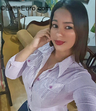 Date this sensual Dominican Republic girl Jasmin vasquez from Santiago DO33030