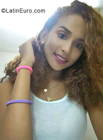 Date this young Dominican Republic girl Mayrly from Santiago DO33106