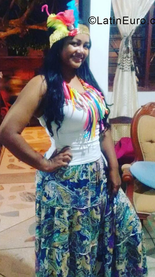 Date this foxy Colombia girl Elys from Ibaque CO24321