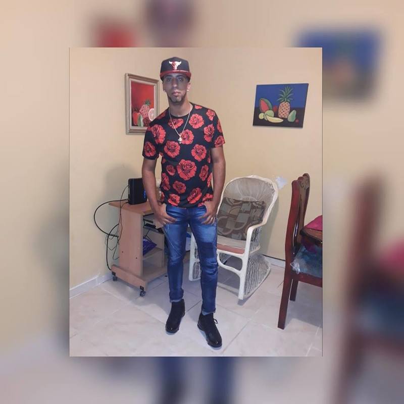 Date this tall Dominican Republic man Christopher from Santo Domingo DO33129